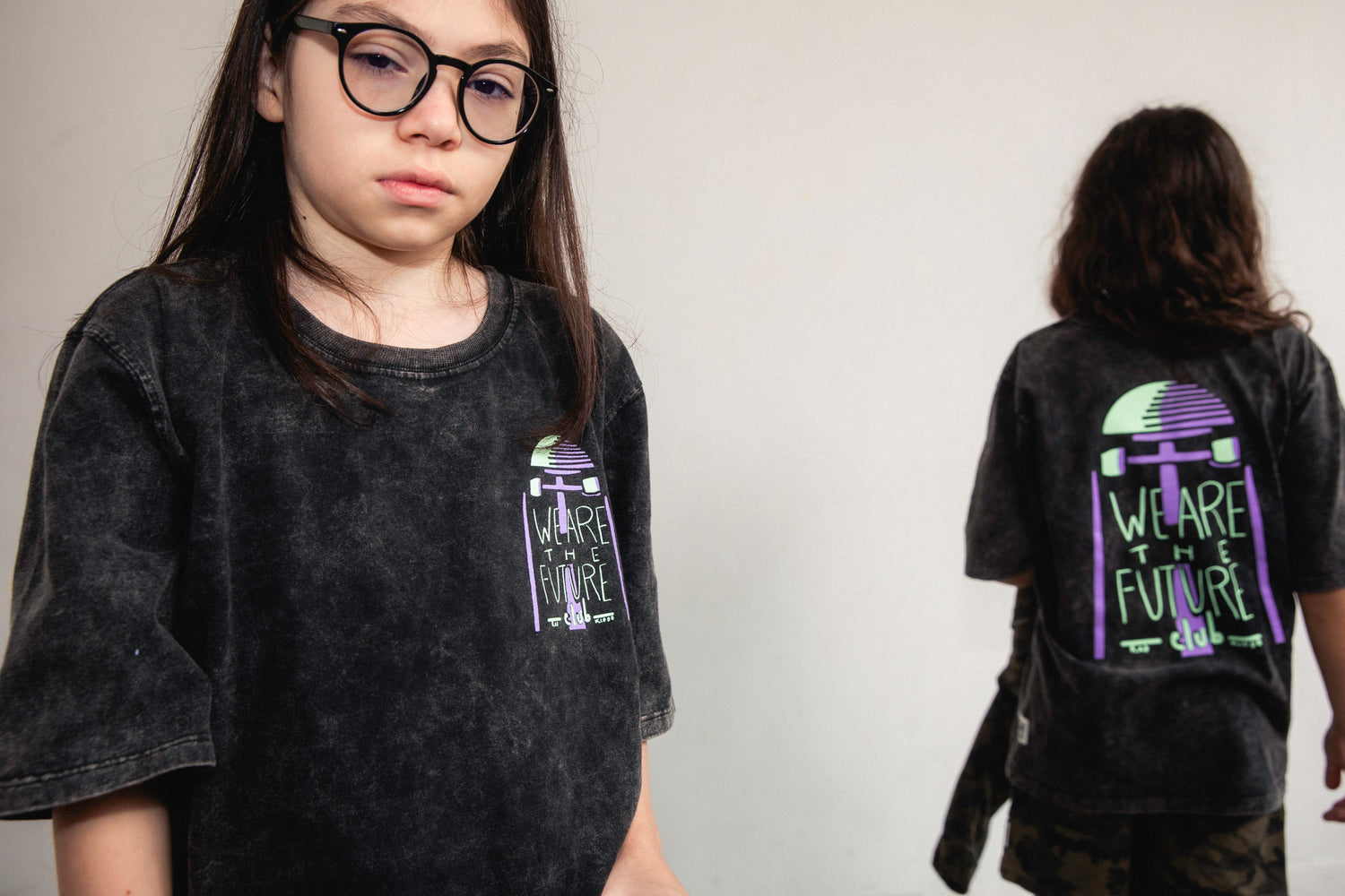 CAMISETA WE ARE THE FUTURE